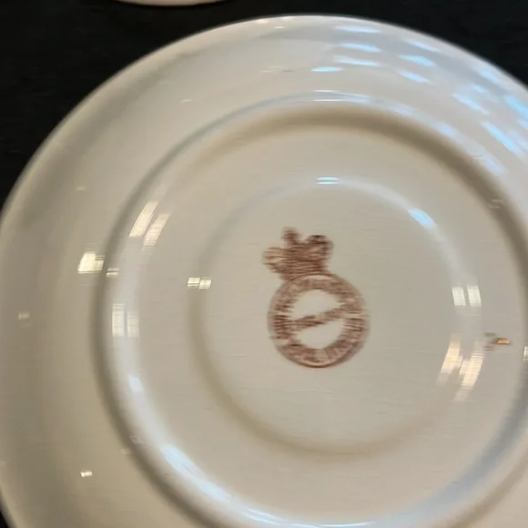 Cup & Saucer - MADDOCK, JOHN & SONS - Pattern is Manchester -Set of 2 - Picture 11 of 16